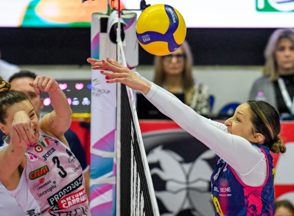 包含今晨广州队门线救险：欧冠节点到来，质疑声仍在，阵容厚度经受考验的词条